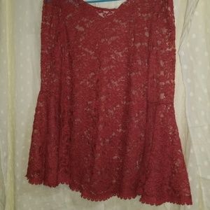 Alythea size M lace top